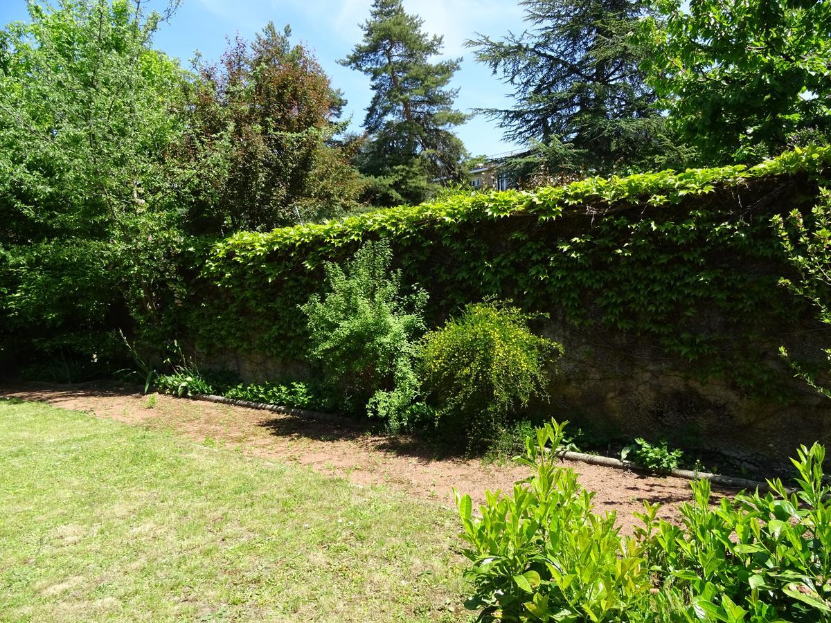Chez Sylvie Hotel Sainte-Foy-lès-Lyon Exterior foto